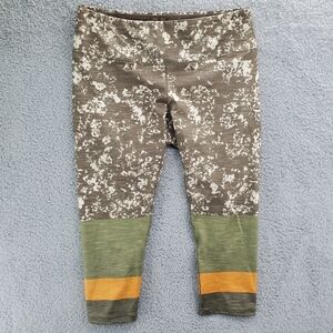 Prana Pillar Printed Capri Leggings Womens Size Large Green Brown